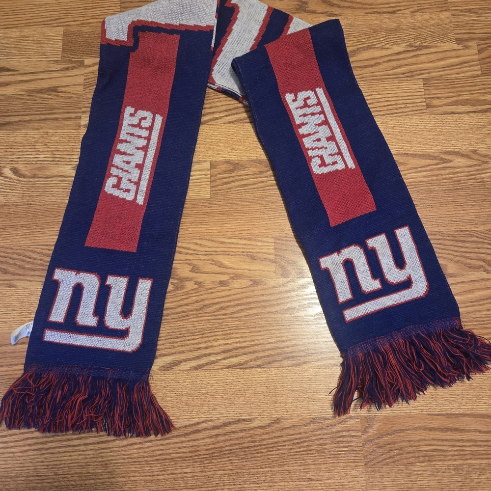 Forever Collectibles Blue And Red Scarf View 5